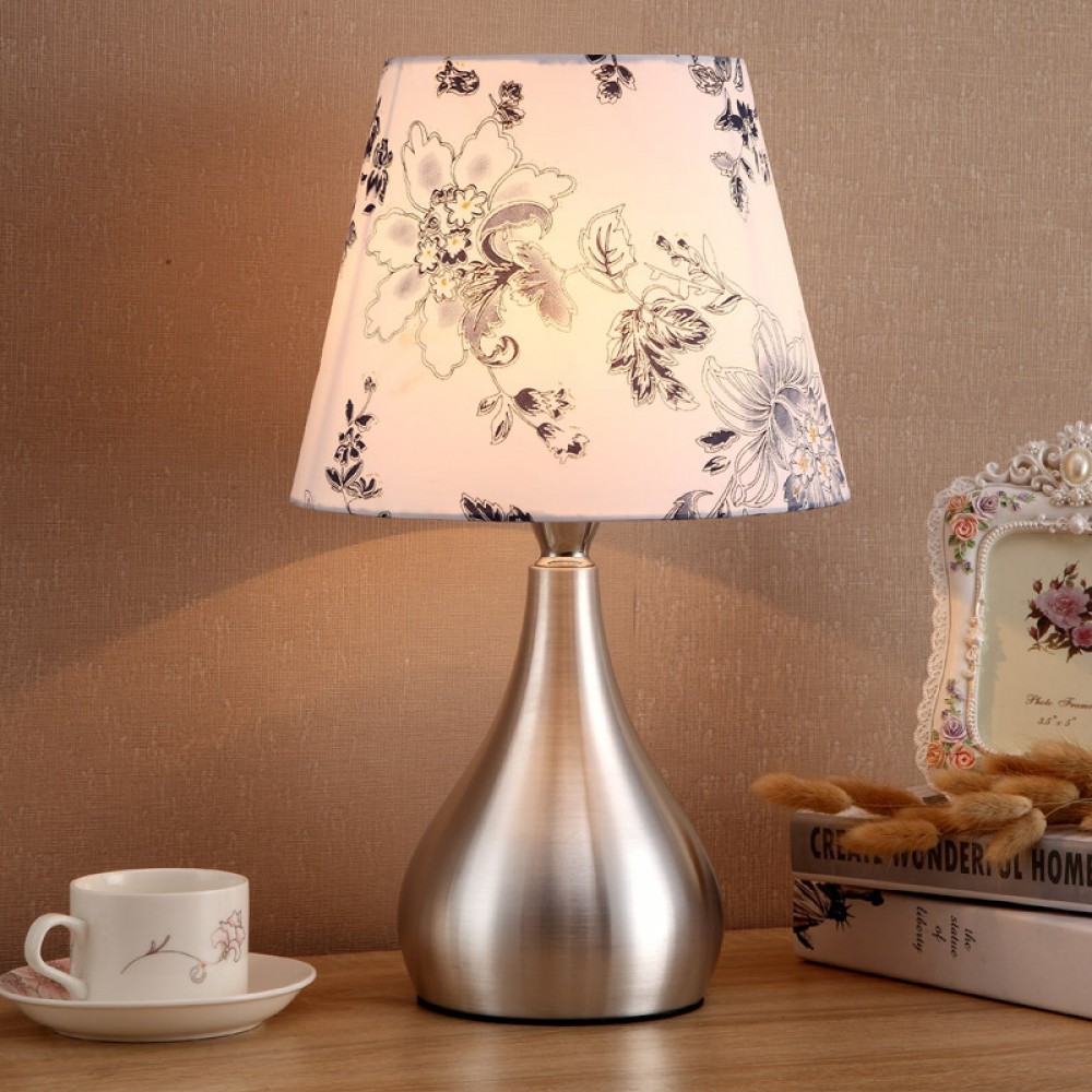 American creative bedroom bedside lamp simple modern wedding night lamp eye protection dimming remote control plug radio lamp