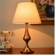 Simple modern American table lamp bedroom bedside table lamp home European retro warm warm light remote control
