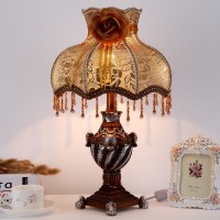 Middle and high-end creative simple modern retro bedroom bedside lamp hotel living room European-style table lamp