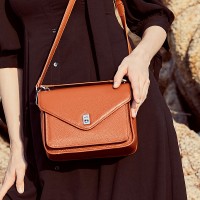 Crossbody small square bag female summer new wave retro hand carry shoulder bag Korean version messenger bag wild female bag