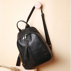 Autumn and winter new shoulder bag first layer leather backpack tide female soft leather casual Japanese and Korean version of wild tassel handbag