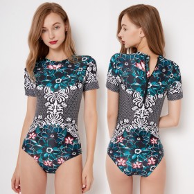 One-piece surf clothing short-sleeved female swimsuit hot spring swimsuit 9052