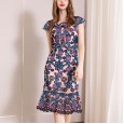 Spring new embroidered fish pendulum hip short sleeve one-step skirt fashion women