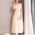 The new dress female Xia Xianqi elegant A-line swing temperament long skirt round neck short sleeve embroidery yarn skirt