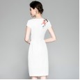 Spring and summer new round neck short-sleeved printed waist embroidery embroidery split hip dress A0124080