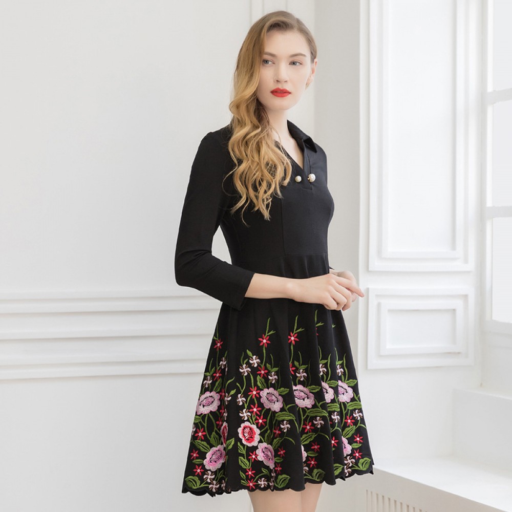 Early spring new three-dimensional decorative embroidery retro dress seven-point sleeve women were thin A-line skirt
